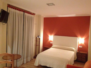  Hostal Santa Baia  Рибадумиа